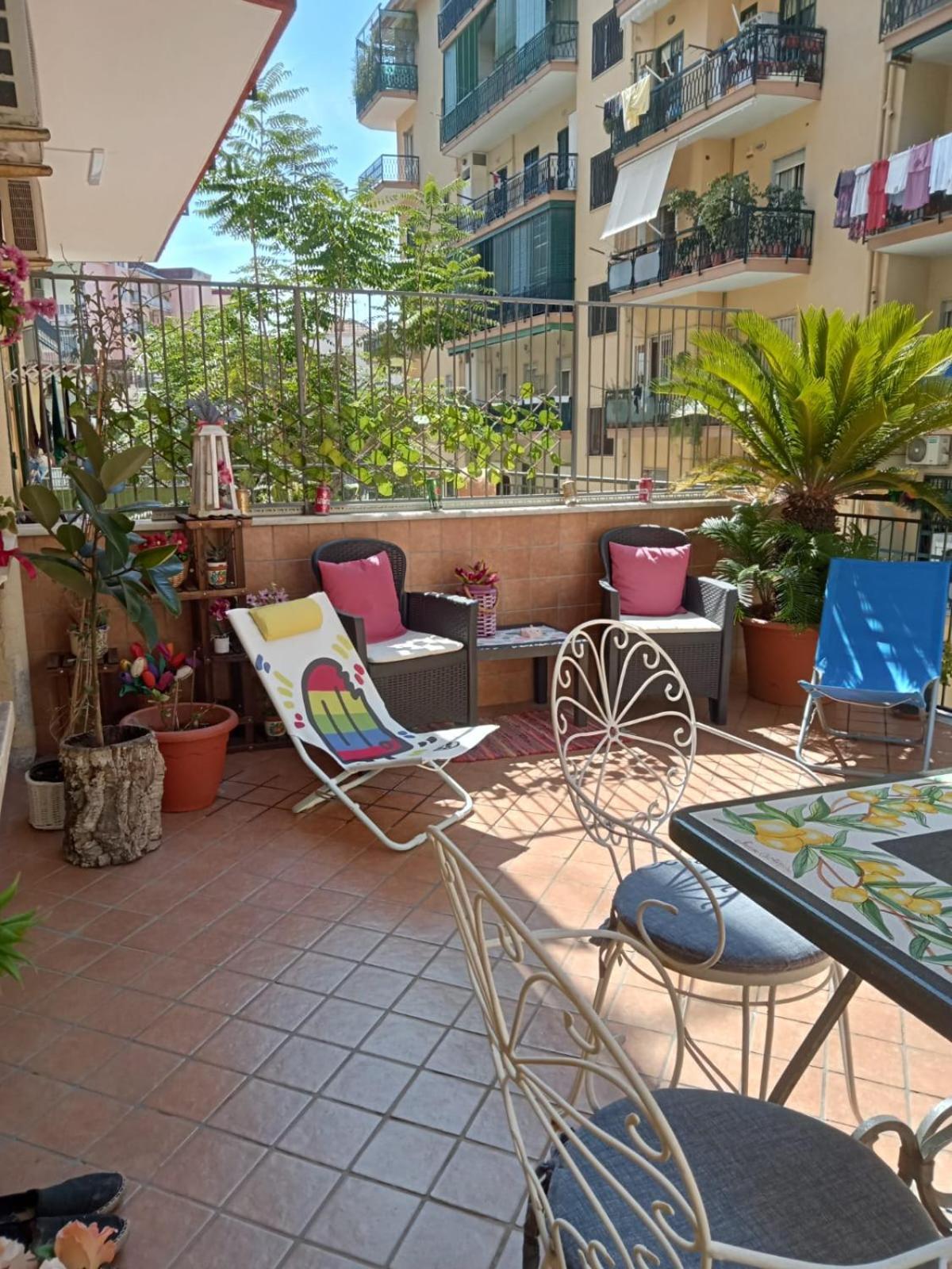 La Terrazza Di Monica & Teresa Bed & Breakfast Portici Luaran gambar